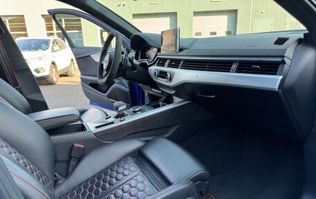 Audi RS 4, 2019 год, 4 999 999 рублей, 21 фотография
