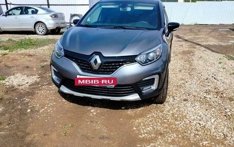 Renault Kaptur I рестайлинг, 2018 год, 1 850 000 рублей, 8 фотография