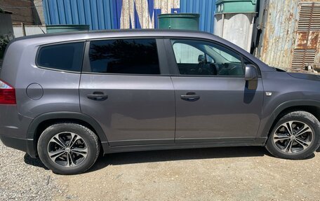 Chevrolet Orlando I, 2012 год, 910 000 рублей, 4 фотография