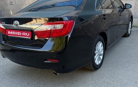 Toyota Camry, 2012 год, 1 950 000 рублей, 2 фотография