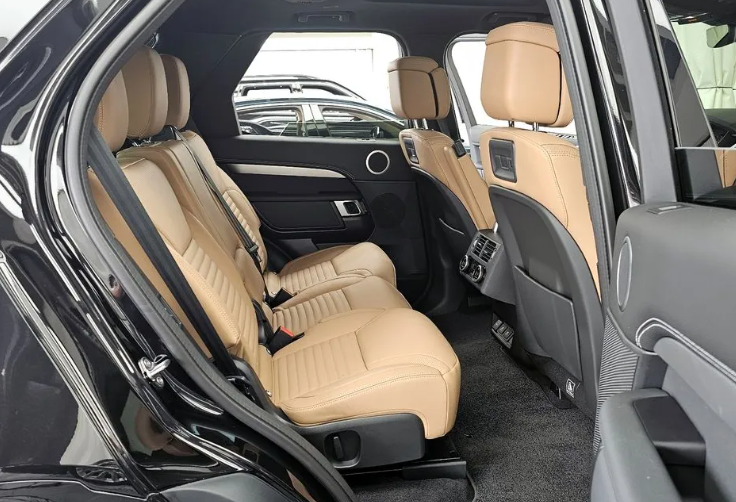 Land Rover Discovery V, 2024 год, 8 740 000 рублей, 10 фотография