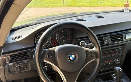 BMW 3 серия, 2006 год, 1 400 000 рублей, 12 фотография