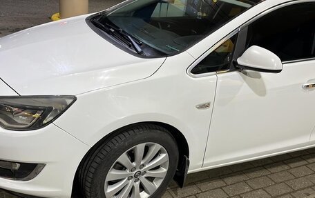 Opel Astra J, 2012 год, 890 000 рублей, 2 фотография