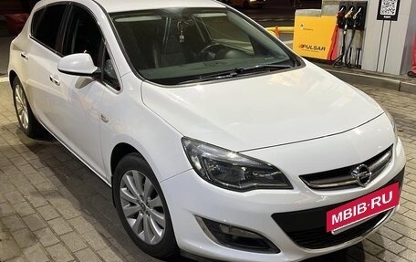 Opel Astra J, 2012 год, 890 000 рублей, 3 фотография