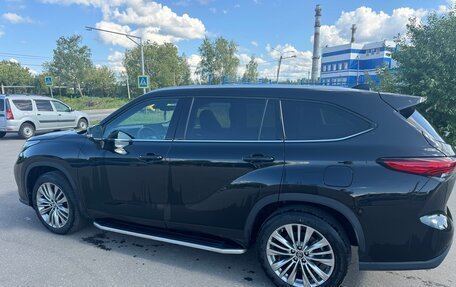 Toyota Highlander, 2024 год, 6 700 000 рублей, 5 фотография