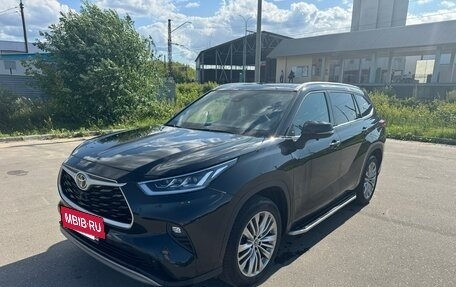 Toyota Highlander, 2024 год, 6 700 000 рублей, 6 фотография