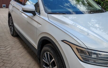 Volkswagen Tiguan II, 2020 год, 2 900 000 рублей, 8 фотография