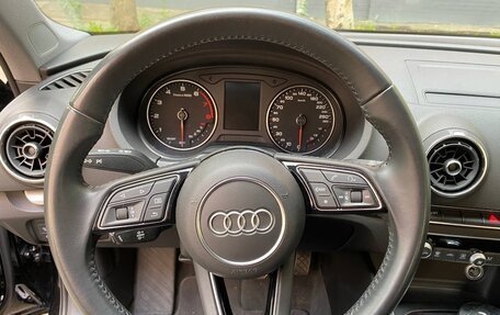 Audi A3, 2018 год, 2 000 000 рублей, 18 фотография