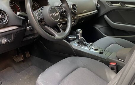 Audi A3, 2018 год, 2 000 000 рублей, 16 фотография