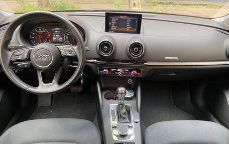 Audi A3, 2018 год, 2 000 000 рублей, 17 фотография
