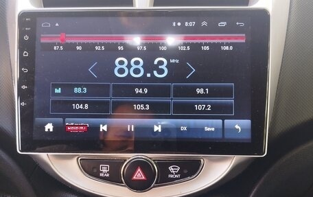 Hyundai Solaris II рестайлинг, 2013 год, 920 000 рублей, 9 фотография