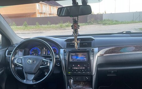 Toyota Camry, 2016 год, 2 400 000 рублей, 9 фотография