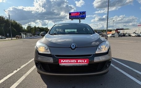 Renault Megane III, 2013 год, 940 000 рублей, 2 фотография