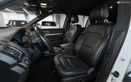Ford Explorer VI, 2017 год, 2 870 000 рублей, 9 фотография