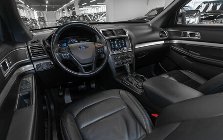 Ford Explorer VI, 2017 год, 2 870 000 рублей, 7 фотография