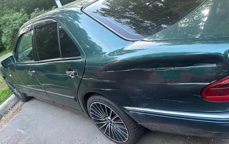 Mercedes-Benz E-Класс, 1997 год, 250 000 рублей, 1 фотография