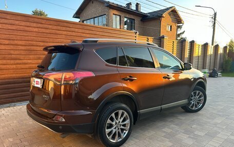 Toyota RAV4, 2017 год, 2 350 000 рублей, 5 фотография