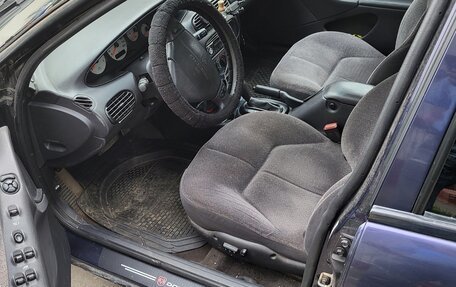 Dodge Stratus II, 2000 год, 210 000 рублей, 6 фотография