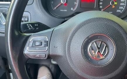 Volkswagen Polo VI (EU Market), 2011 год, 650 000 рублей, 10 фотография