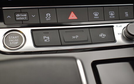 Audi Q7, 2021 год, 8 100 000 рублей, 33 фотография