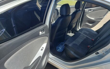 Hyundai Solaris II рестайлинг, 2014 год, 850 000 рублей, 15 фотография