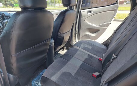Hyundai Solaris II рестайлинг, 2014 год, 850 000 рублей, 12 фотография