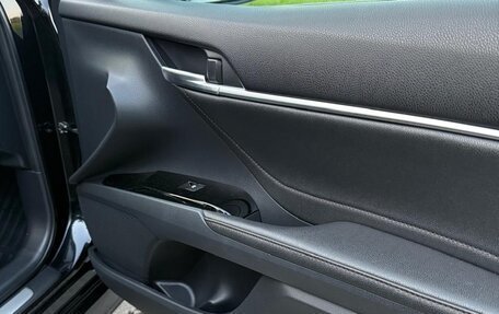 Toyota Camry, 2019 год, 2 850 000 рублей, 19 фотография