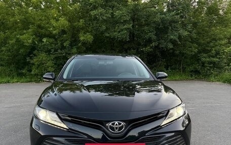 Toyota Camry, 2019 год, 2 850 000 рублей, 26 фотография