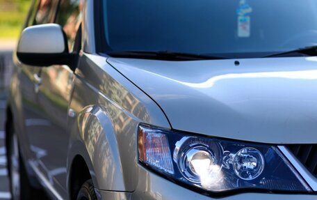 Mitsubishi Outlander III рестайлинг 3, 2007 год, 1 350 000 рублей, 10 фотография