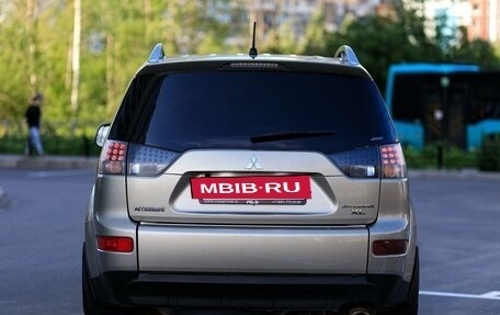 Mitsubishi Outlander III рестайлинг 3, 2007 год, 1 350 000 рублей, 5 фотография