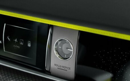 Rolls-Royce Ghost Series II рестайлинг, 2024 год, 55 000 000 рублей, 19 фотография