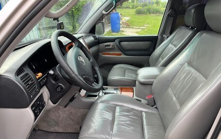 Toyota Land Cruiser 100 рестайлинг 2, 2003 год, 1 350 000 рублей, 5 фотография