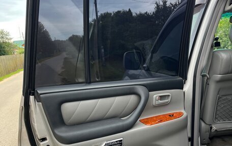 Toyota Land Cruiser 100 рестайлинг 2, 2003 год, 1 350 000 рублей, 22 фотография