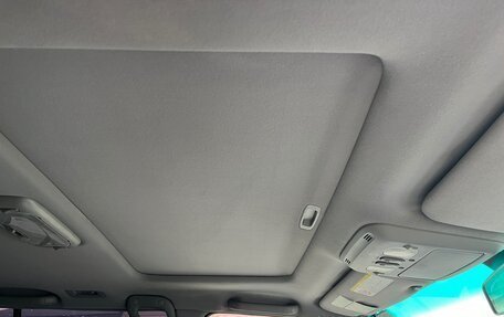 Toyota Land Cruiser 100 рестайлинг 2, 2003 год, 1 350 000 рублей, 15 фотография