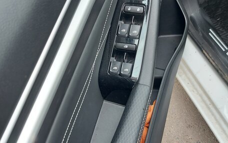 Geely Emgrand, 2024 год, 2 000 000 рублей, 13 фотография