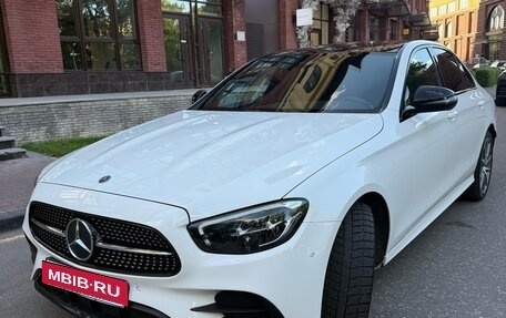 Mercedes-Benz E-Класс, 2021 год, 4 260 000 рублей, 3 фотография