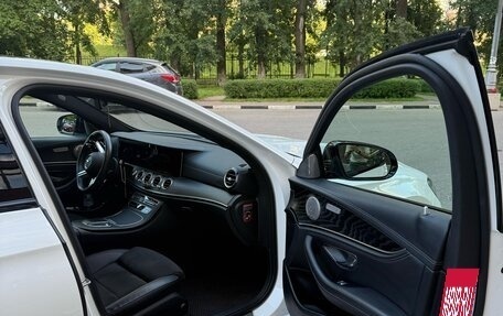 Mercedes-Benz E-Класс, 2021 год, 4 260 000 рублей, 10 фотография