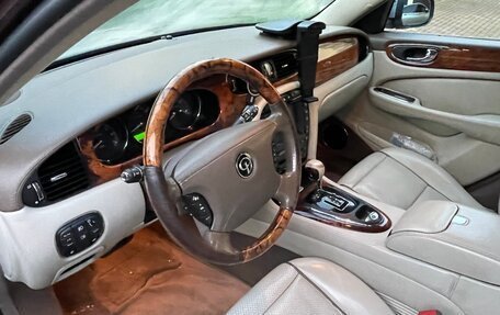 Jaguar XJ III (X350), 2008 год, 2 500 000 рублей, 13 фотография