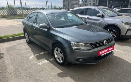 Volkswagen Jetta VI, 2012 год, 950 000 рублей, 2 фотография