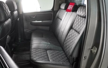 Toyota Hilux VII, 2014 год, 1 899 000 рублей, 12 фотография