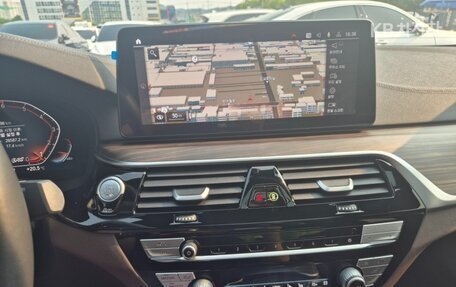 BMW 5 серия, 2021 год, 3 330 000 рублей, 12 фотография