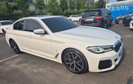 BMW 5 серия, 2021 год, 3 330 000 рублей, 3 фотография