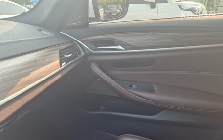 BMW 5 серия, 2021 год, 3 330 000 рублей, 8 фотография