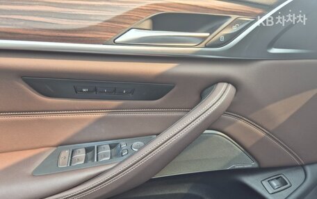 BMW 5 серия, 2021 год, 3 330 000 рублей, 16 фотография
