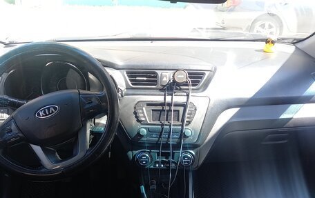 KIA Rio III рестайлинг, 2012 год, 600 000 рублей, 7 фотография