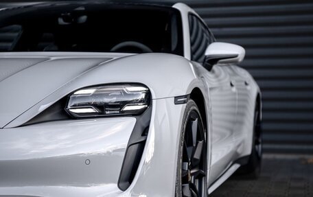 Porsche Taycan I, 2022 год, 11 300 000 рублей, 5 фотография
