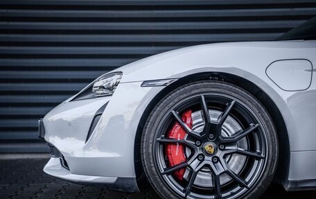 Porsche Taycan I, 2022 год, 11 300 000 рублей, 7 фотография
