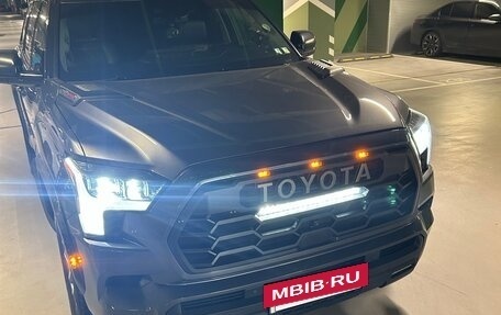Toyota Sequoia, 2023 год, 13 250 000 рублей, 7 фотография
