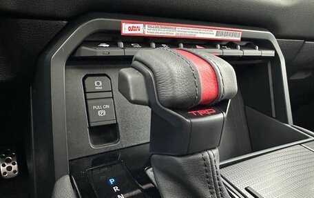 Toyota Sequoia, 2023 год, 13 250 000 рублей, 13 фотография