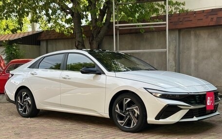 Hyundai Elantra, 2023 год, 2 330 000 рублей, 3 фотография